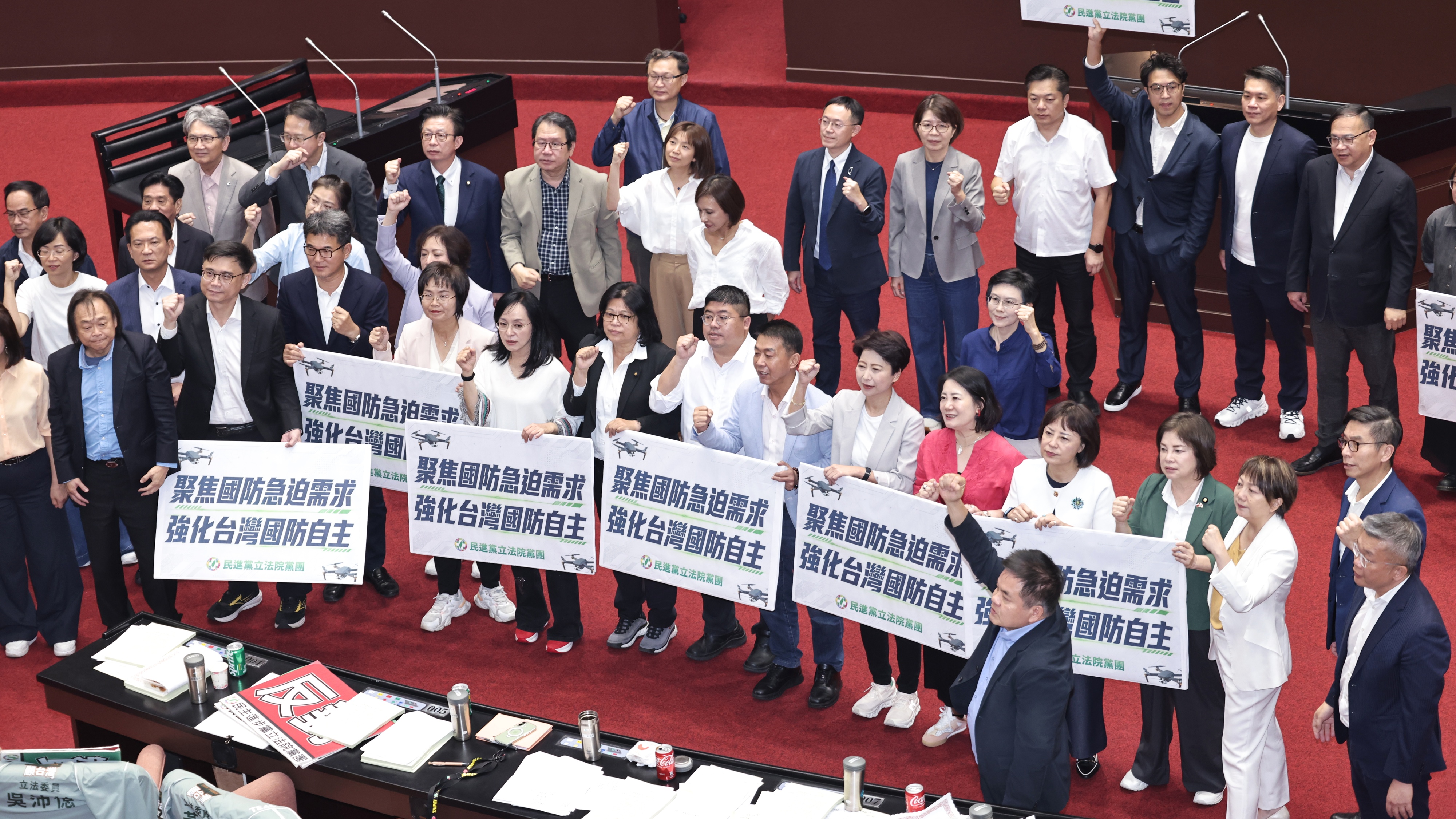 20260827-立法院27日三讀通過國防自主無人載具採購特別條例。（顏麟宇攝）